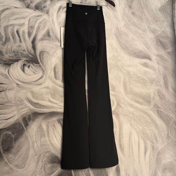 Lululemon Groove High-Rise Flared Pant Nulu Black size 2 NWT - Picture 2 of 6